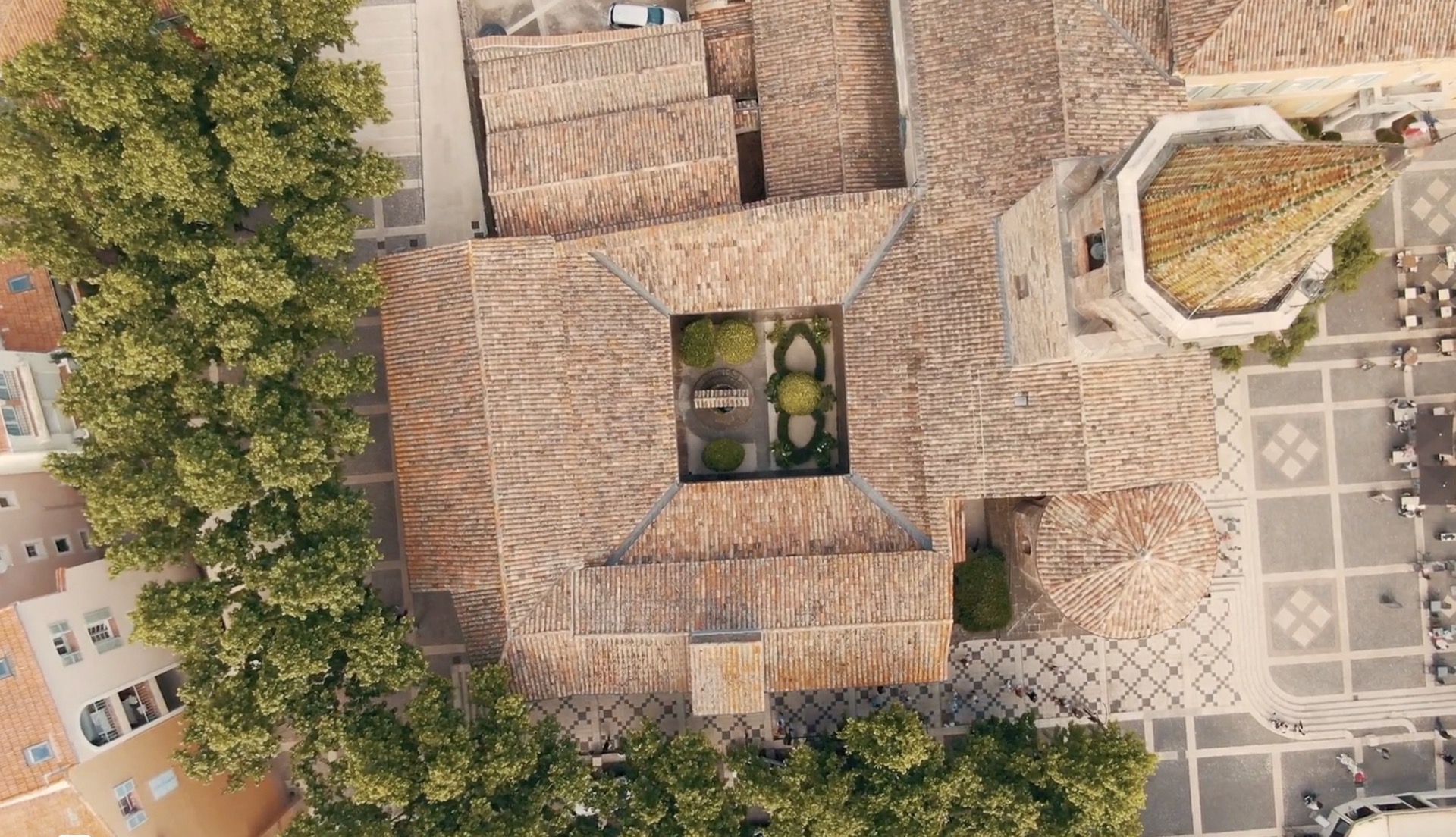 Le cloître de Fréjus
